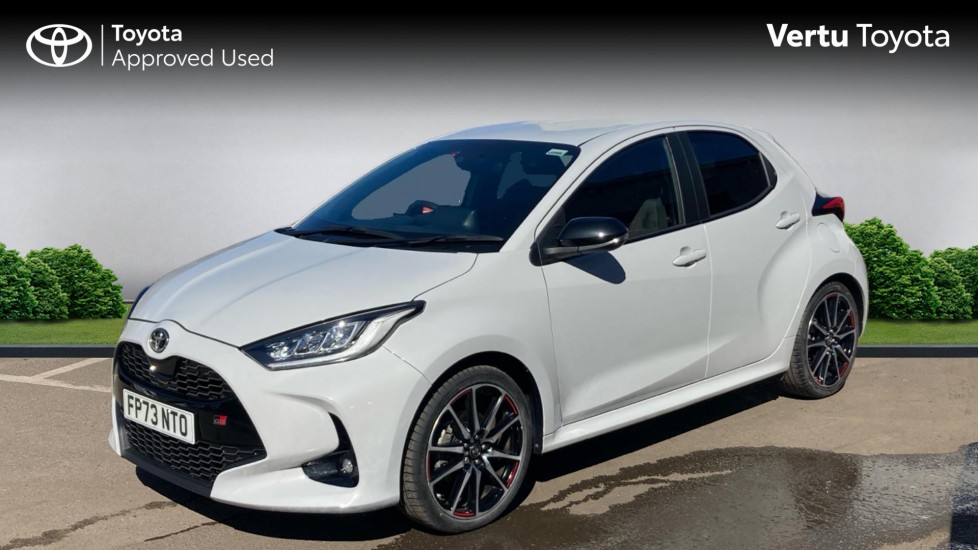 Toyota Yaris 1.5 Hybrid GR Sport 5dr CVT Hybrid Hatchback - Image 3
