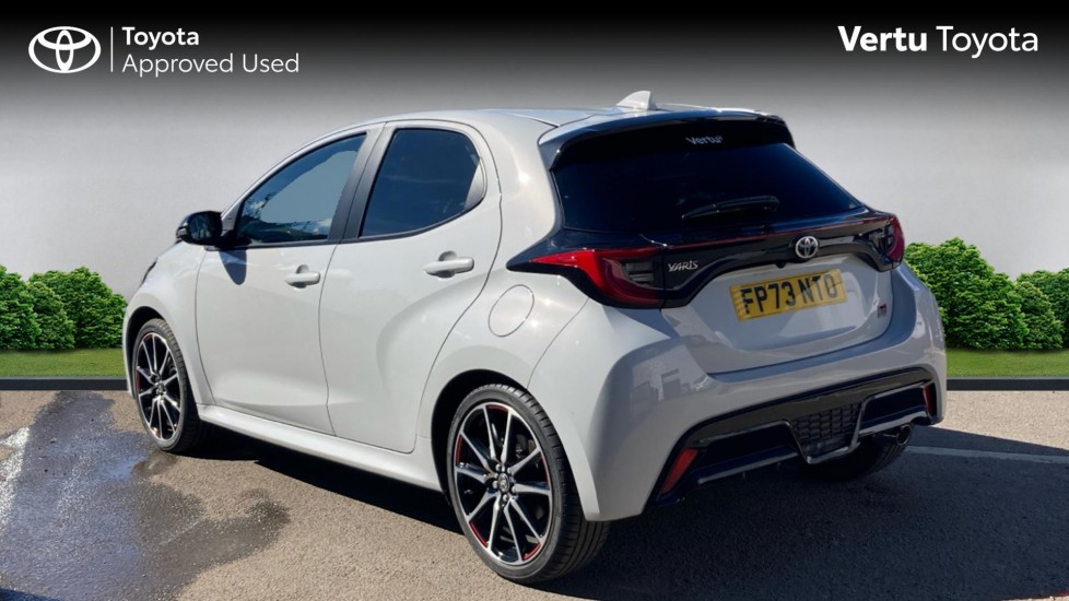 Toyota Yaris 1.5 Hybrid GR Sport 5dr CVT Hybrid Hatchback - Image 4