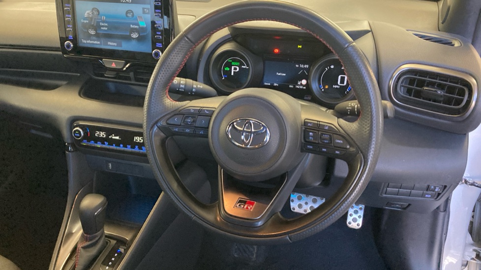 Toyota Yaris 1.5 Hybrid GR Sport 5dr CVT Hybrid Hatchback - Image 7