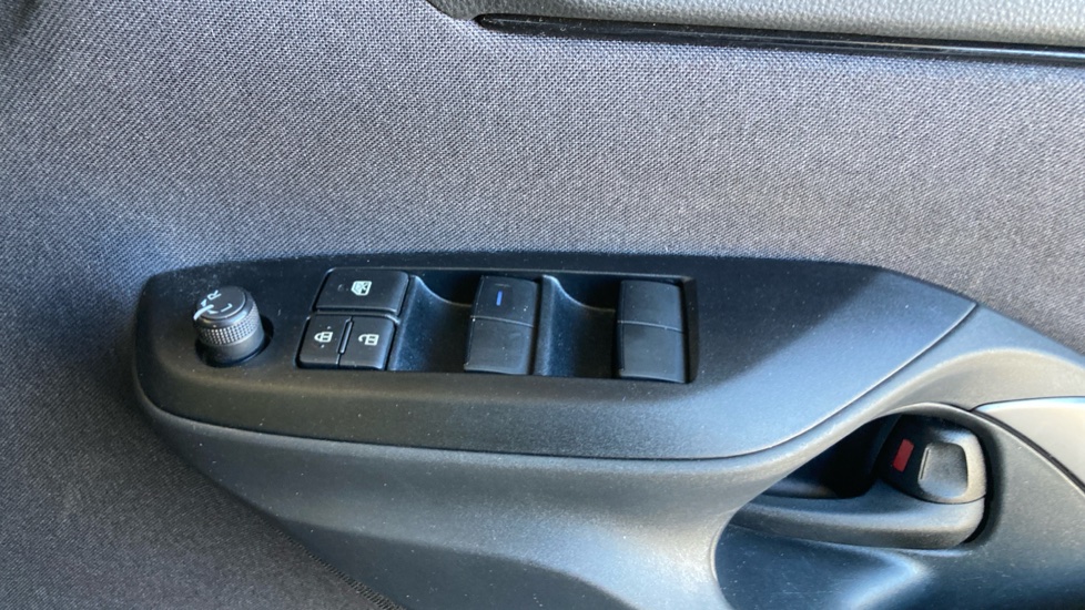 Toyota Yaris 1.5 Hybrid GR Sport 5dr CVT Hybrid Hatchback - Image 20