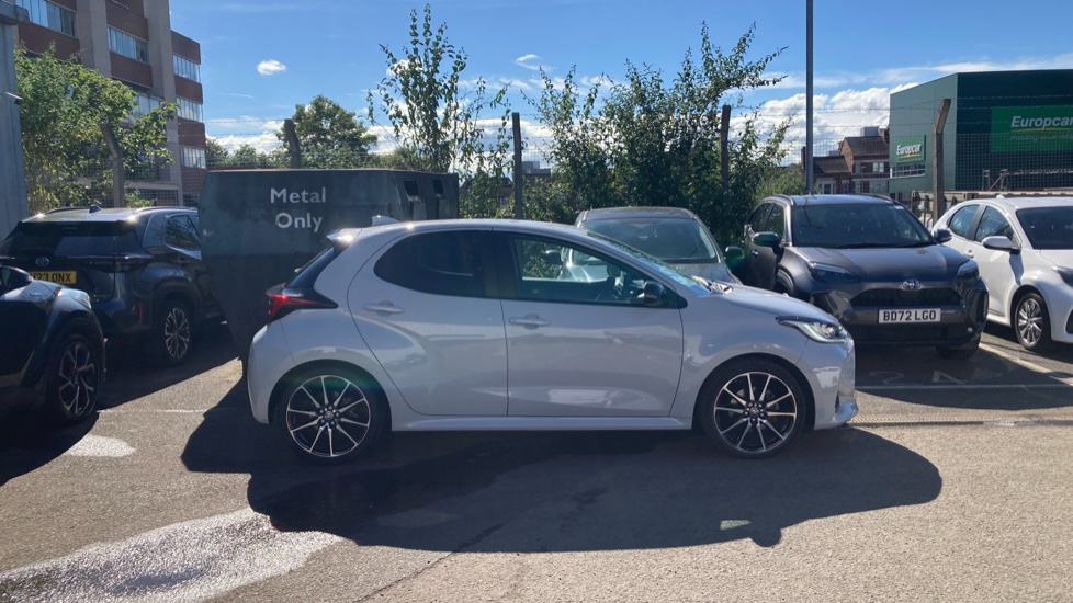 Toyota Yaris 1.5 Hybrid GR Sport 5dr CVT Hybrid Hatchback - Image 23