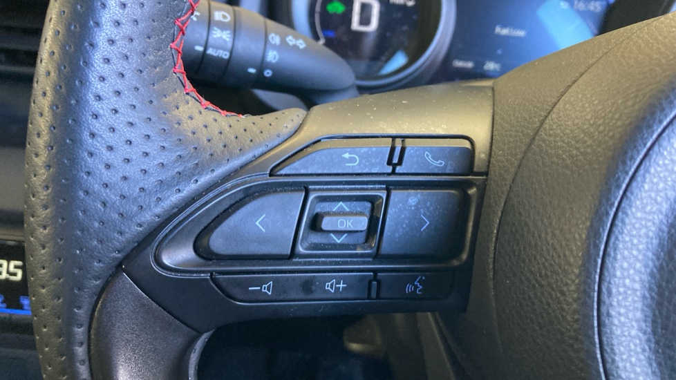 Toyota Yaris 1.5 Hybrid GR Sport 5dr CVT Hybrid Hatchback - Image 34