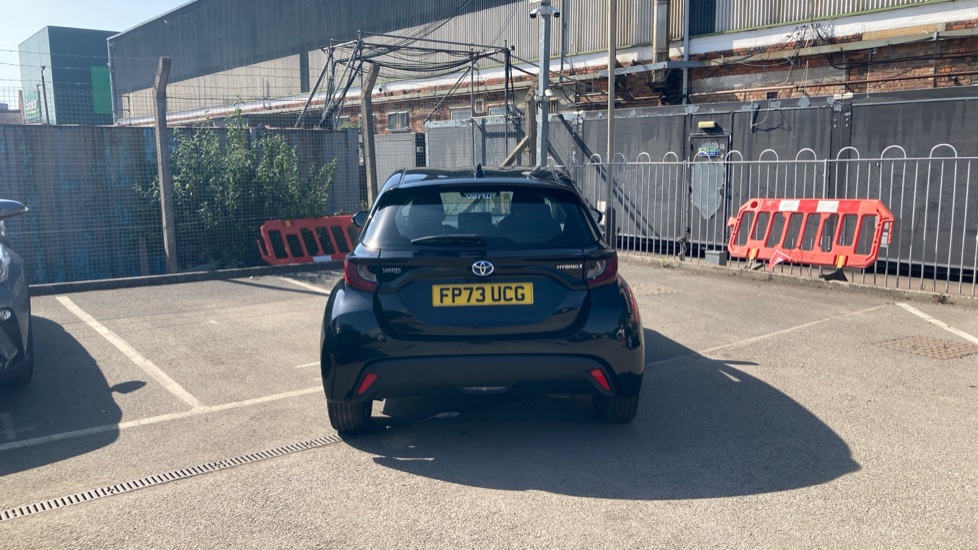 Toyota Yaris 1.5 Hybrid Icon 5dr CVT Hybrid Hatchback - Image 26