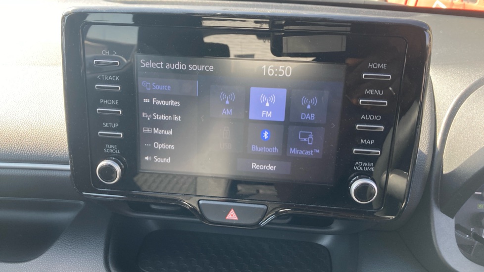 Toyota Yaris 1.5 Hybrid Icon 5dr CVT Hybrid Hatchback - Image 45