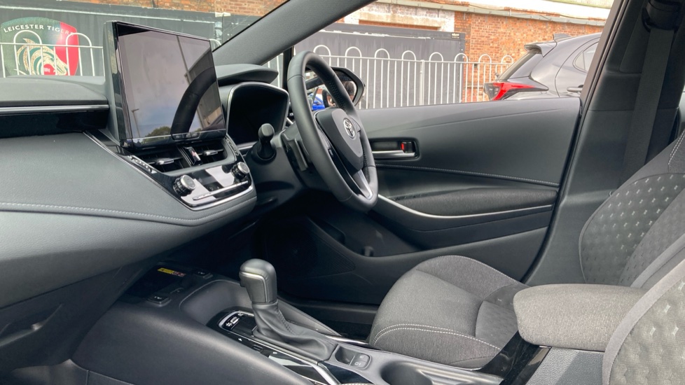 Toyota Corolla 2.0 Hybrid 178 Icon 5dr CVT Hybrid Hatchback - Image 5