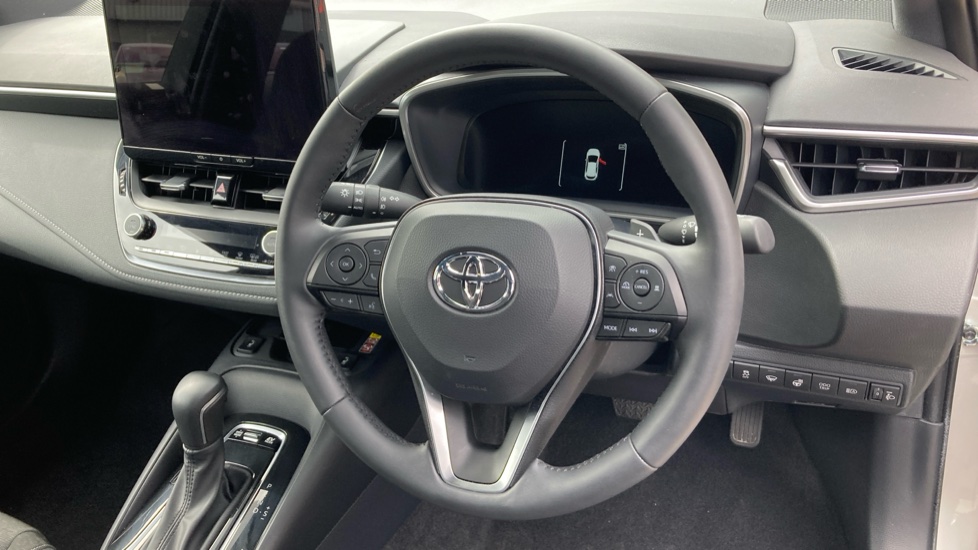 Toyota Corolla 2.0 Hybrid 178 Icon 5dr CVT Hybrid Hatchback - Image 7