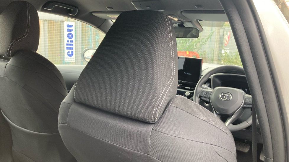 Toyota Corolla 2.0 Hybrid 178 Icon 5dr CVT Hybrid Hatchback - Image 19