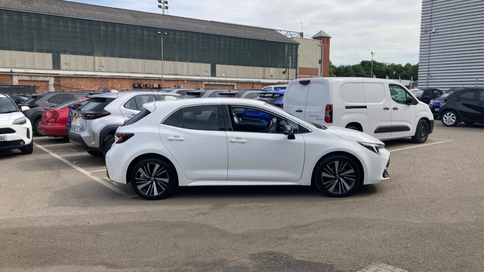 Toyota Corolla 1.8 Hybrid Design 5dr CVT Hybrid Hatchback - Image 23