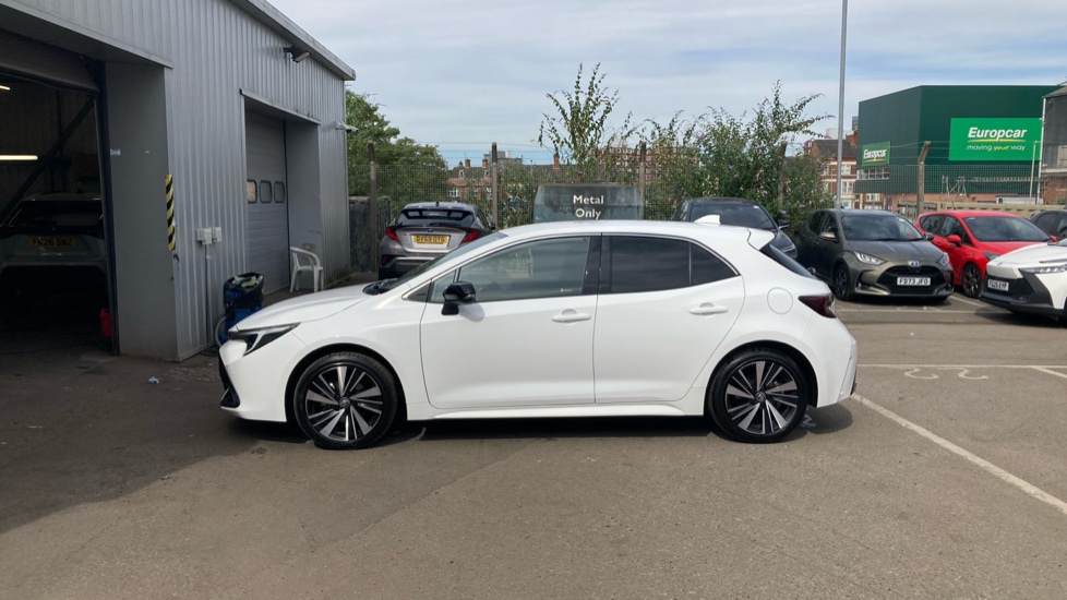 Toyota Corolla 1.8 Hybrid Design 5dr CVT Hybrid Hatchback - Image 24
