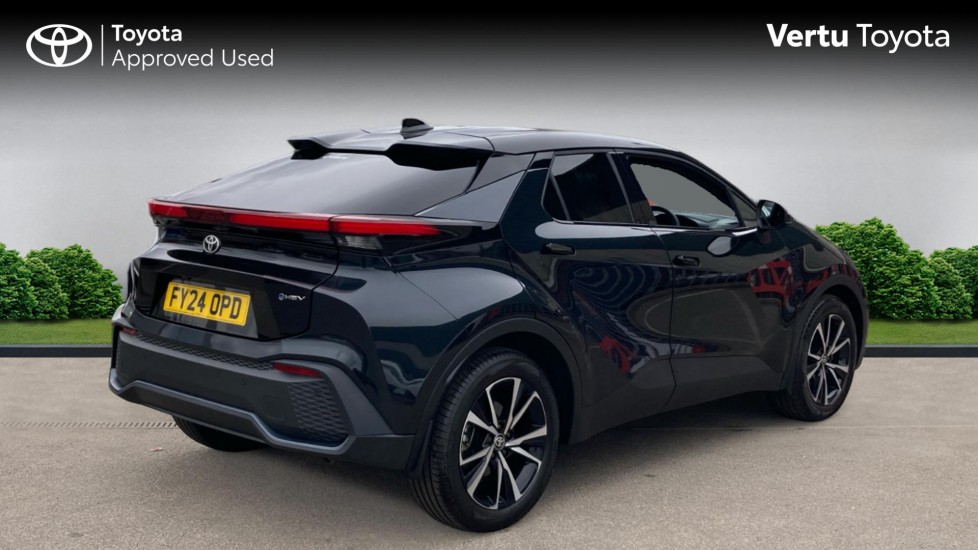 Toyota C-HR 1.8 Hybrid Design 5dr CVT Hybrid Hatchback - Image 2