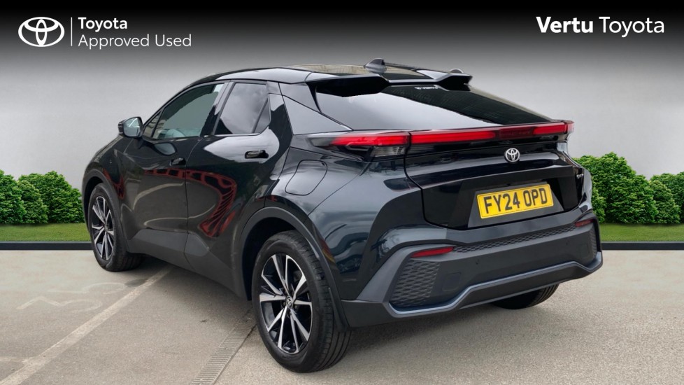 Toyota C-HR 1.8 Hybrid Design 5dr CVT Hybrid Hatchback - Image 4