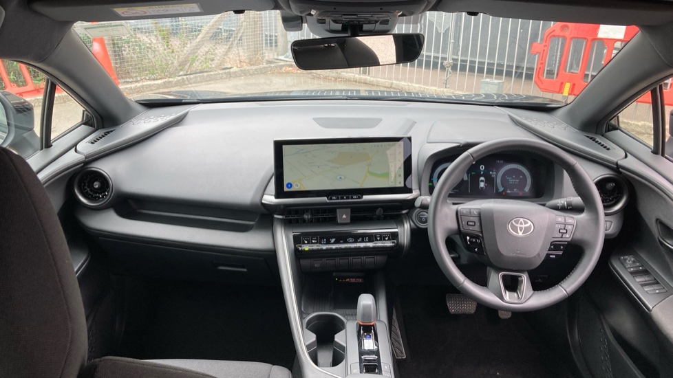 Toyota C-HR 1.8 Hybrid Design 5dr CVT Hybrid Hatchback - Image 6