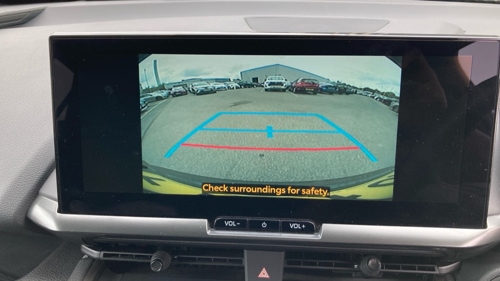 Toyota C-HR 1.8 Hybrid Design 5dr CVT Hybrid Hatchback - Image 35