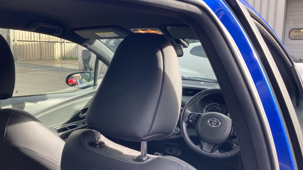 Toyota Yaris 1.5 Hybrid Excel TSS 5dr CVT Hybrid Hatchback - Image 19