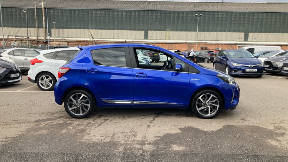 Toyota Yaris 1.5 Hybrid Excel TSS 5dr CVT Hybrid Hatchback - Image 23