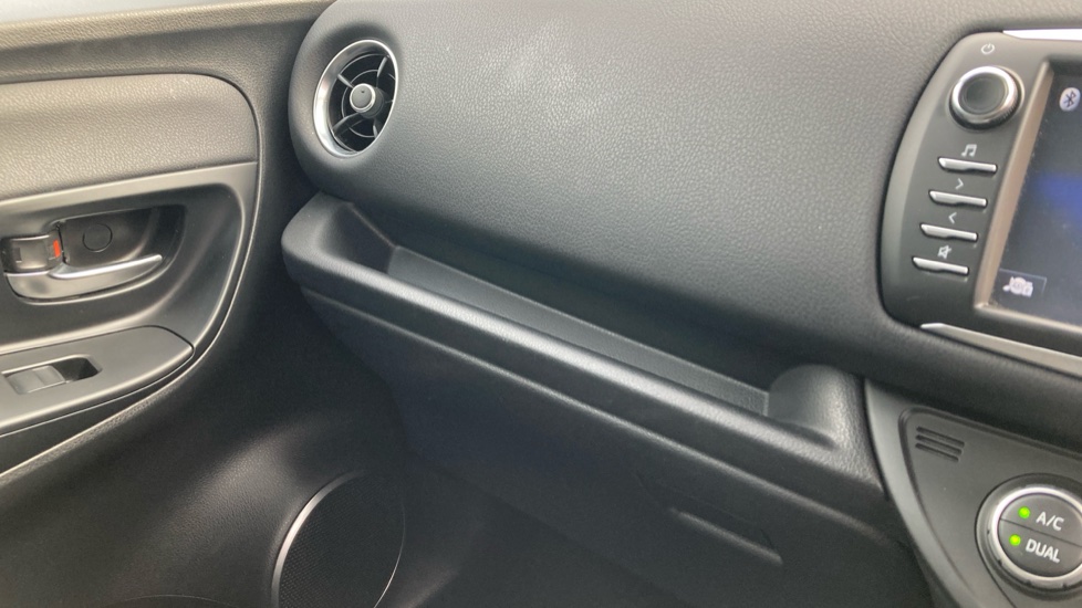 Toyota Yaris 1.5 Hybrid Excel TSS 5dr CVT Hybrid Hatchback - Image 27