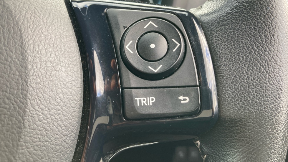 Toyota Yaris 1.5 Hybrid Excel TSS 5dr CVT Hybrid Hatchback - Image 31