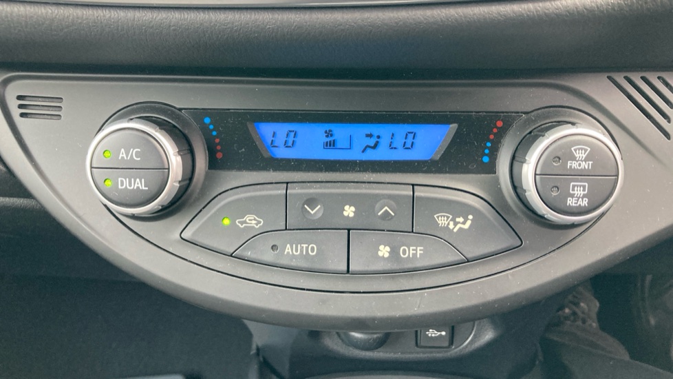 Toyota Yaris 1.5 Hybrid Excel TSS 5dr CVT Hybrid Hatchback - Image 33