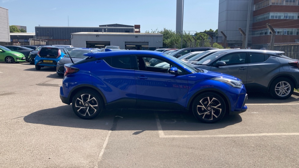 Toyota C-HR 1.8 Hybrid Design 5dr CVT Hybrid Hatchback - Image 23