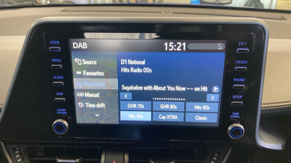 Toyota C-HR 1.8 Hybrid Design 5dr CVT Hybrid Hatchback - Image 41