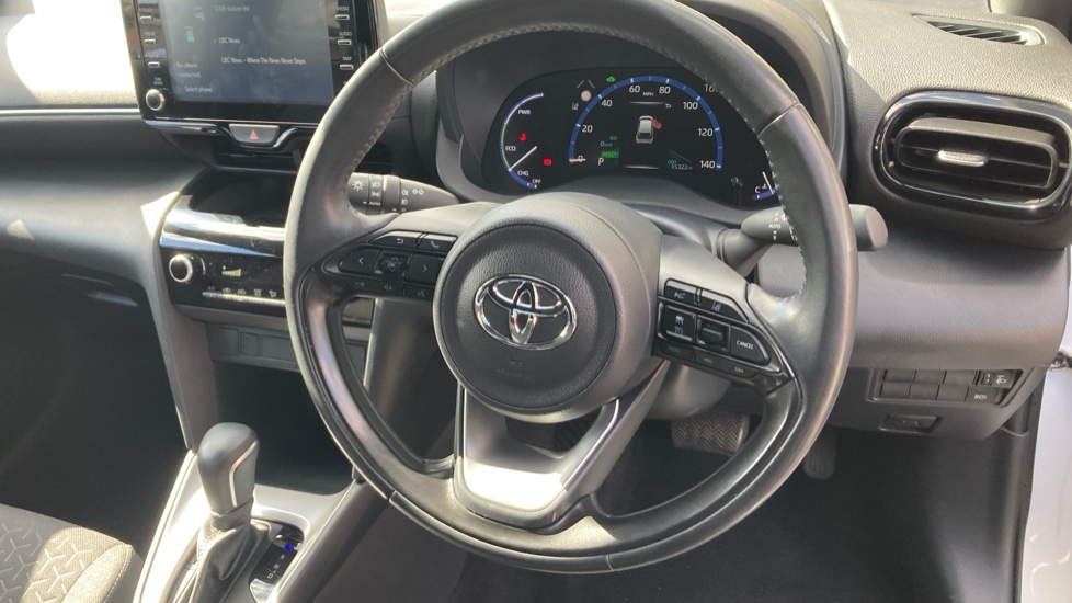 Toyota Yaris Cross 1.5 Hybrid Design 5dr CVT Hybrid Estate - Image 10