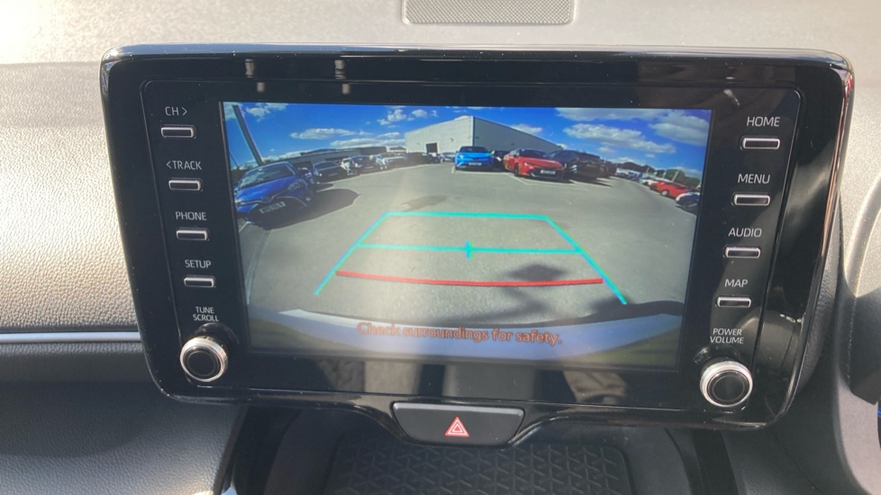Toyota Yaris Cross 1.5 Hybrid Design 5dr CVT Hybrid Estate - Image 35