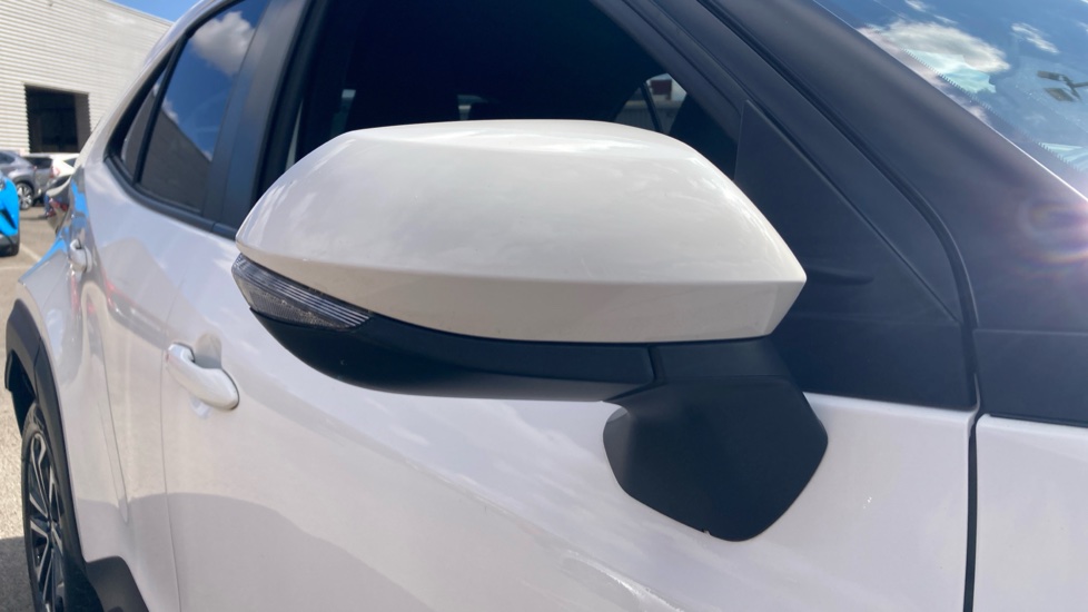 Toyota Yaris Cross 1.5 Hybrid Design 5dr CVT Hybrid Estate - Image 41