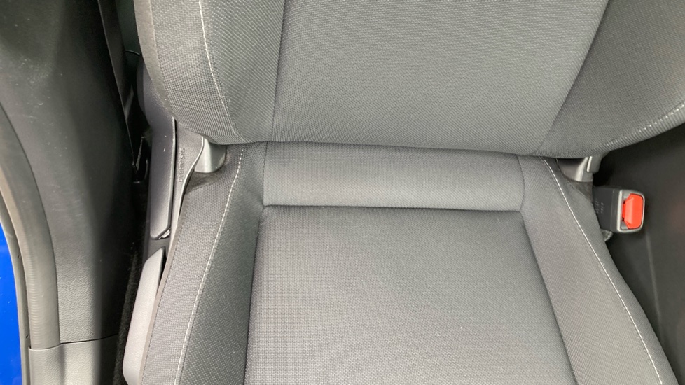 Toyota Prius 2.0 PHEV Design 5dr CVT Hatchback - Image 14