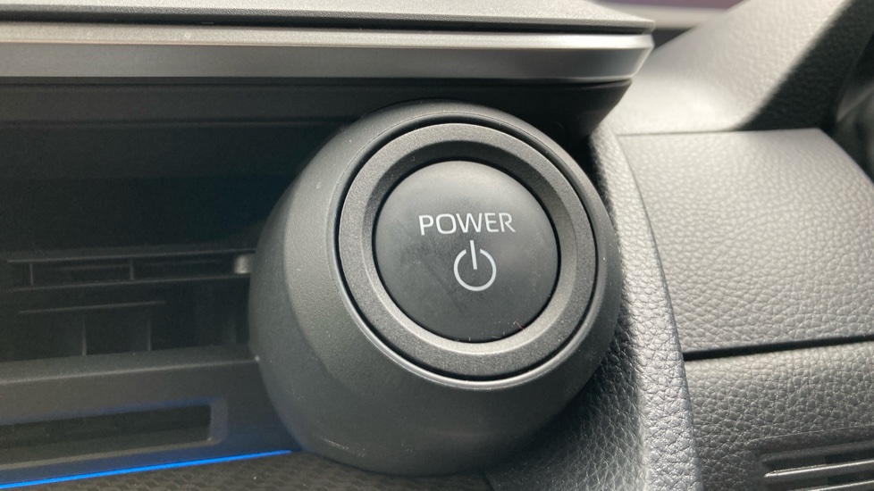 Toyota Prius 2.0 PHEV Design 5dr CVT Hatchback - Image 16