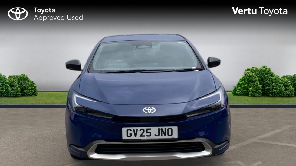 Toyota Prius 2.0 PHEV Design 5dr CVT Hatchback - Image 22