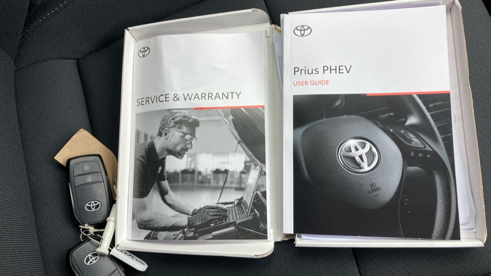 Toyota Prius 2.0 PHEV Design 5dr CVT Hatchback - Image 27