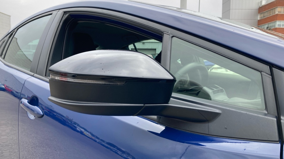 Toyota Prius 2.0 PHEV Design 5dr CVT Hatchback - Image 44