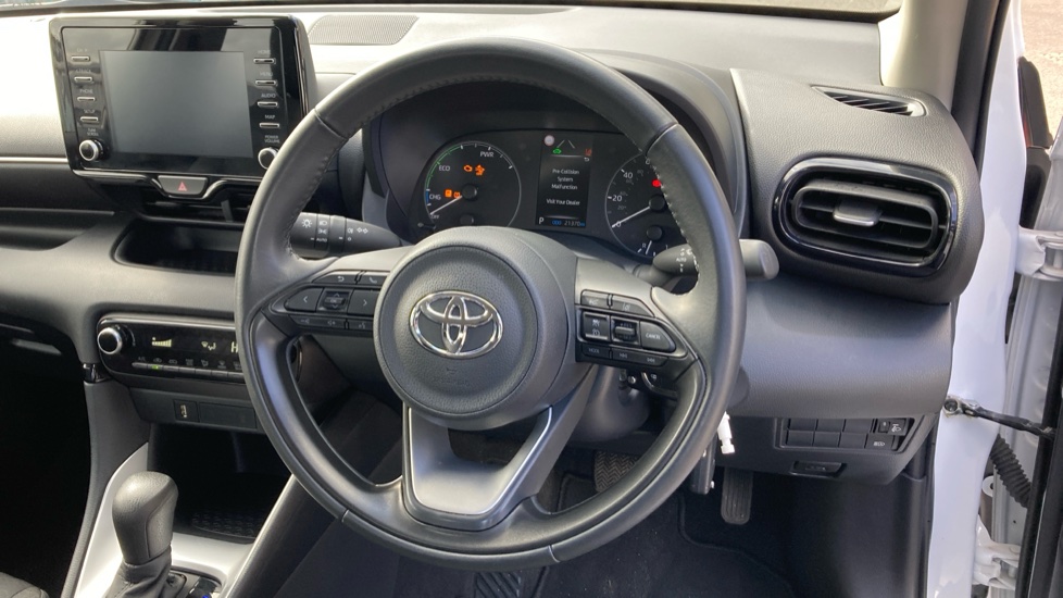 Toyota Yaris 1.5 Hybrid Icon 5dr CVT Hybrid Hatchback - Image 7