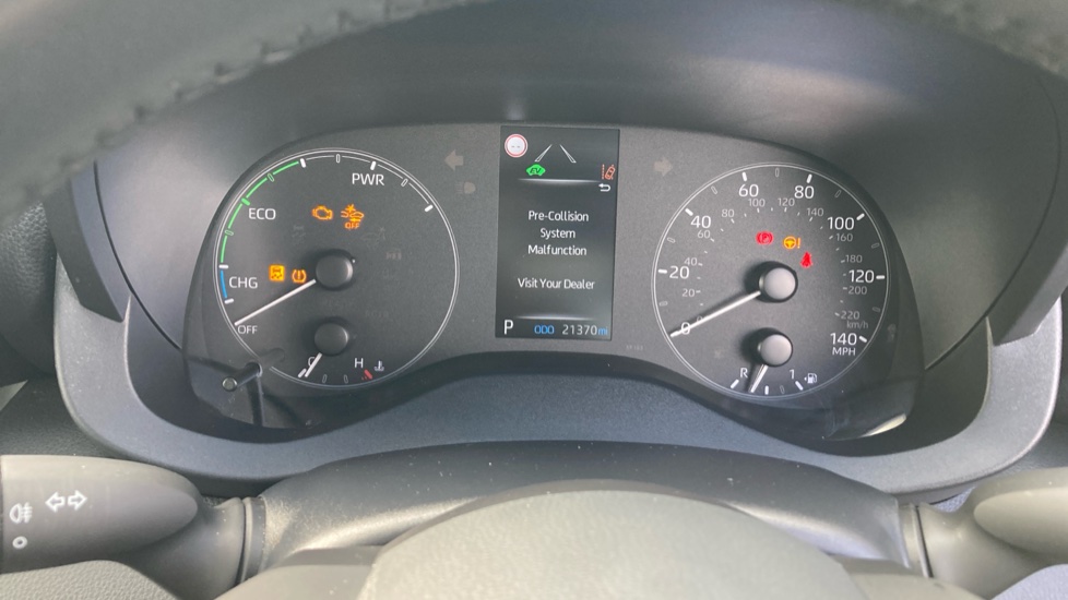 Toyota Yaris 1.5 Hybrid Icon 5dr CVT Hybrid Hatchback - Image 11