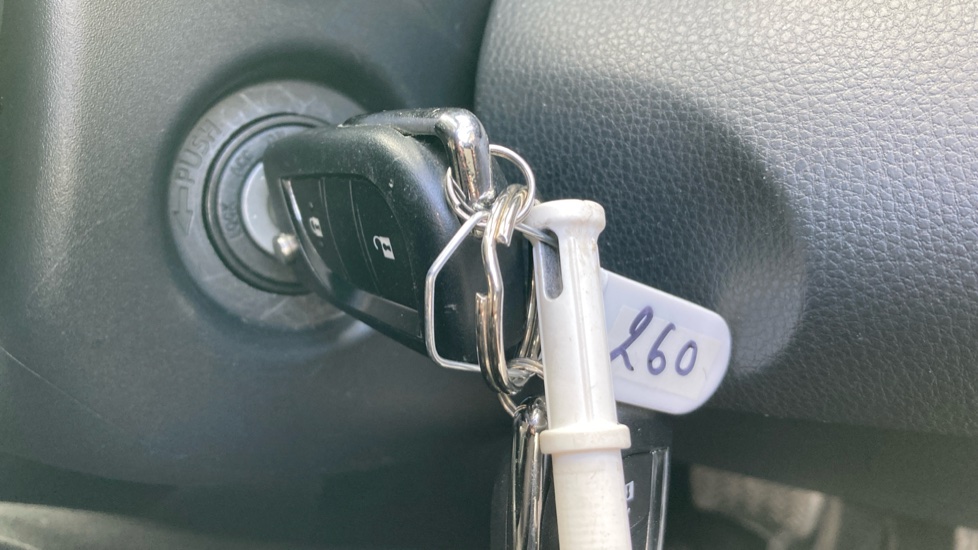 Toyota Yaris 1.5 Hybrid Icon 5dr CVT Hybrid Hatchback - Image 28