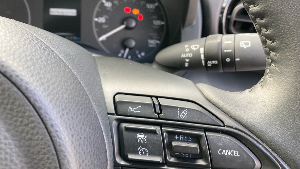 Toyota Yaris 1.5 Hybrid Icon 5dr CVT Hybrid Hatchback - Image 33