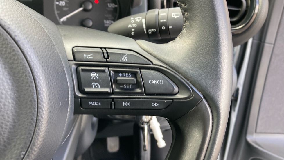 Toyota Yaris 1.5 Hybrid Icon 5dr CVT Hybrid Hatchback - Image 34