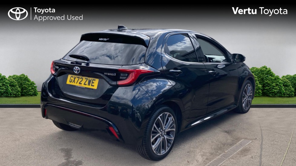 Toyota Yaris 1.5 Hybrid Excel 5dr CVT Hybrid Hatchback - Image 2