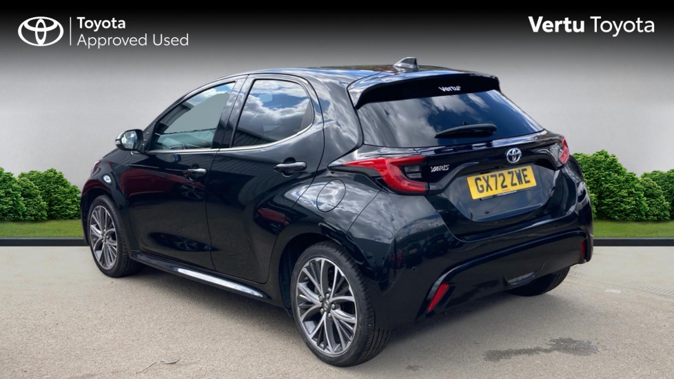 Toyota Yaris 1.5 Hybrid Excel 5dr CVT Hybrid Hatchback - Image 4