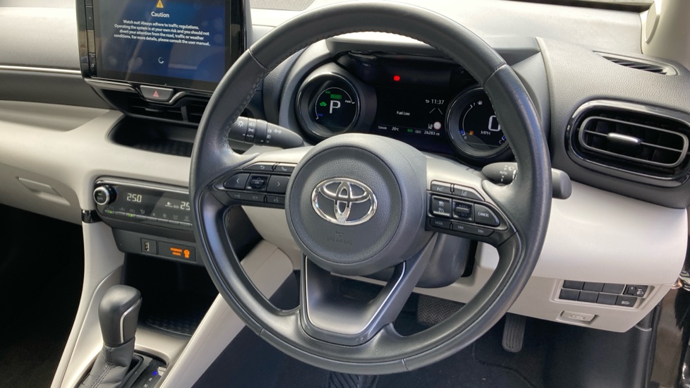 Toyota Yaris 1.5 Hybrid Excel 5dr CVT Hybrid Hatchback - Image 10