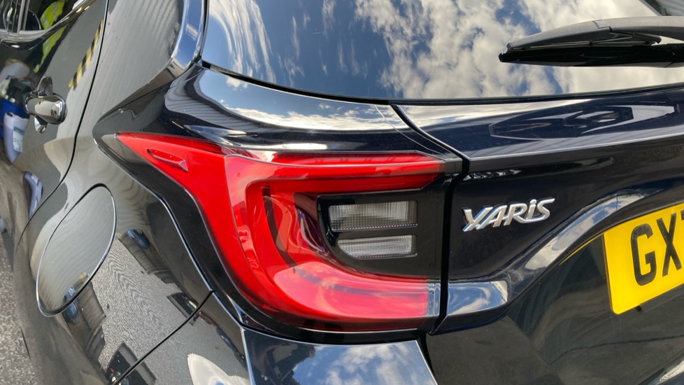 Toyota Yaris 1.5 Hybrid Excel 5dr CVT Hybrid Hatchback - Image 21