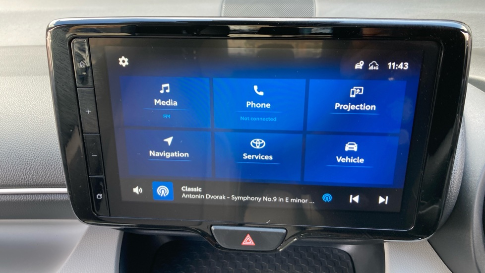 Toyota Yaris 1.5 Hybrid Excel 5dr CVT Hybrid Hatchback - Image 36