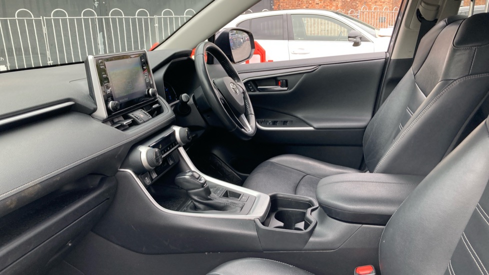 Toyota RAV4 2.5 VVT-i Hybrid Excel 5dr CVT 2WD Hybrid Estate - Image 5