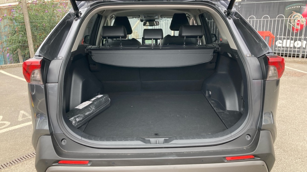 Toyota RAV4 2.5 VVT-i Hybrid Excel 5dr CVT 2WD Hybrid Estate - Image 13