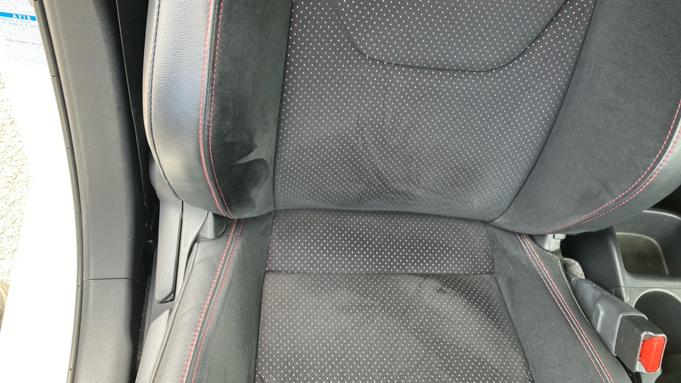 Toyota GR Yaris 1.6 3dr AWD [Circuit Pack] Petrol Hatchback - Image 14