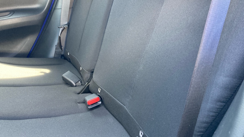 Toyota Aygo X 1.0 VVT-i Edge 5dr Petrol Hatchback - Image 38