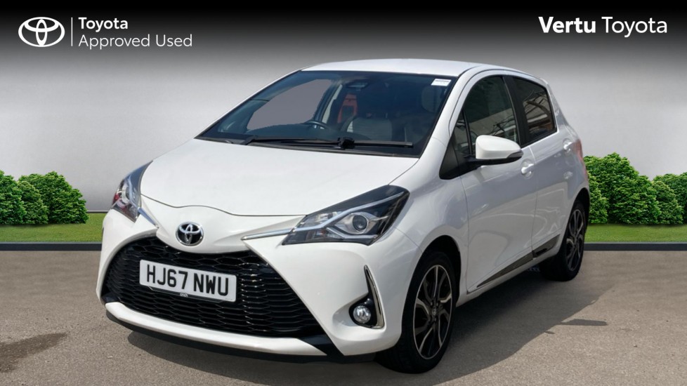 Toyota Yaris 1.5 VVT-i Design 5dr Petrol Hatchback - Image 3