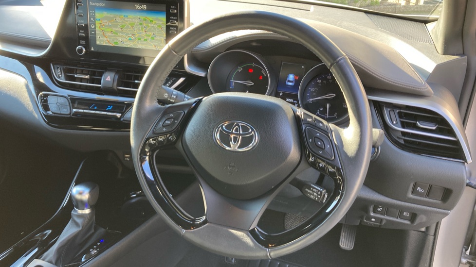 Toyota C-HR 2.0 Hybrid Excel 5dr CVT Hybrid Hatchback - Image 10