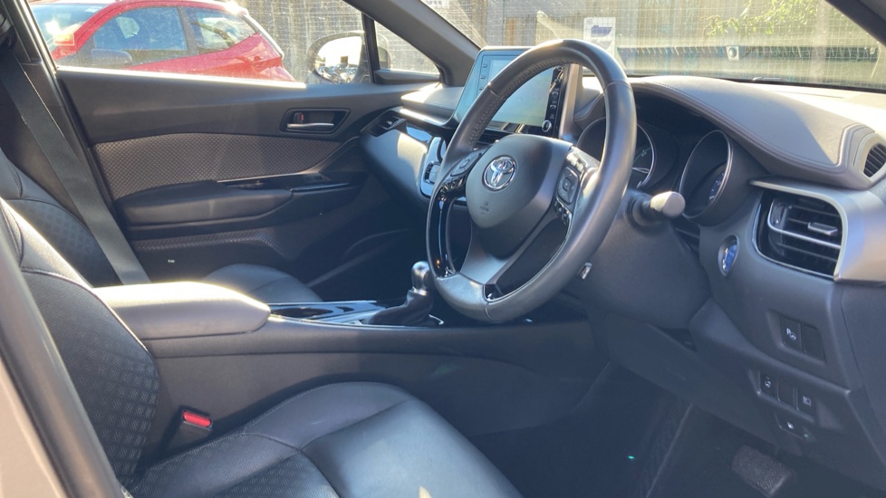 Toyota C-HR 2.0 Hybrid Excel 5dr CVT Hybrid Hatchback - Image 12