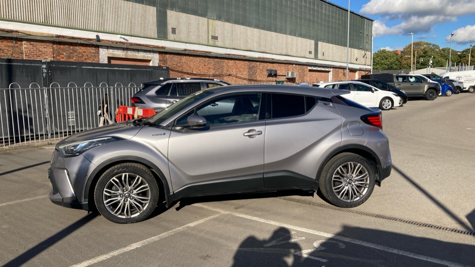 Toyota C-HR 2.0 Hybrid Excel 5dr CVT Hybrid Hatchback - Image 24